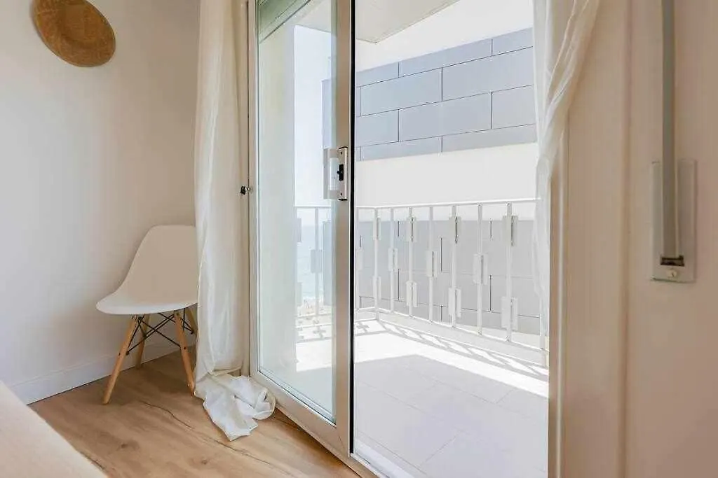 Ba Primera Linea Neptuno Blanes